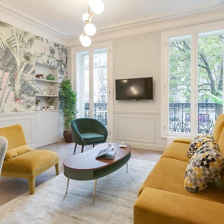 Stylish 2Bd House In Central Paris By Guestready Apartment Bagian luar foto