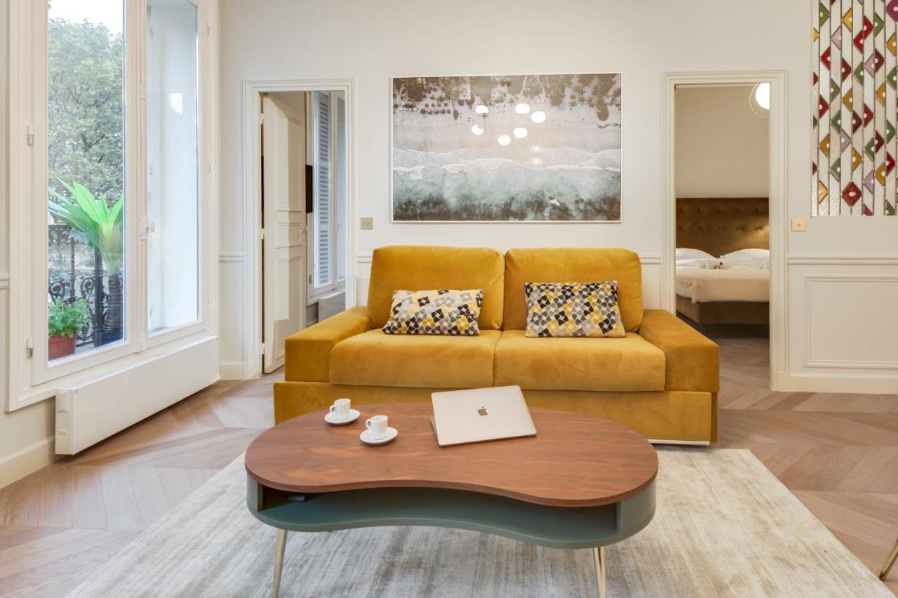 Stylish 2Bd House In Central Paris By Guestready Apartment Bagian luar foto