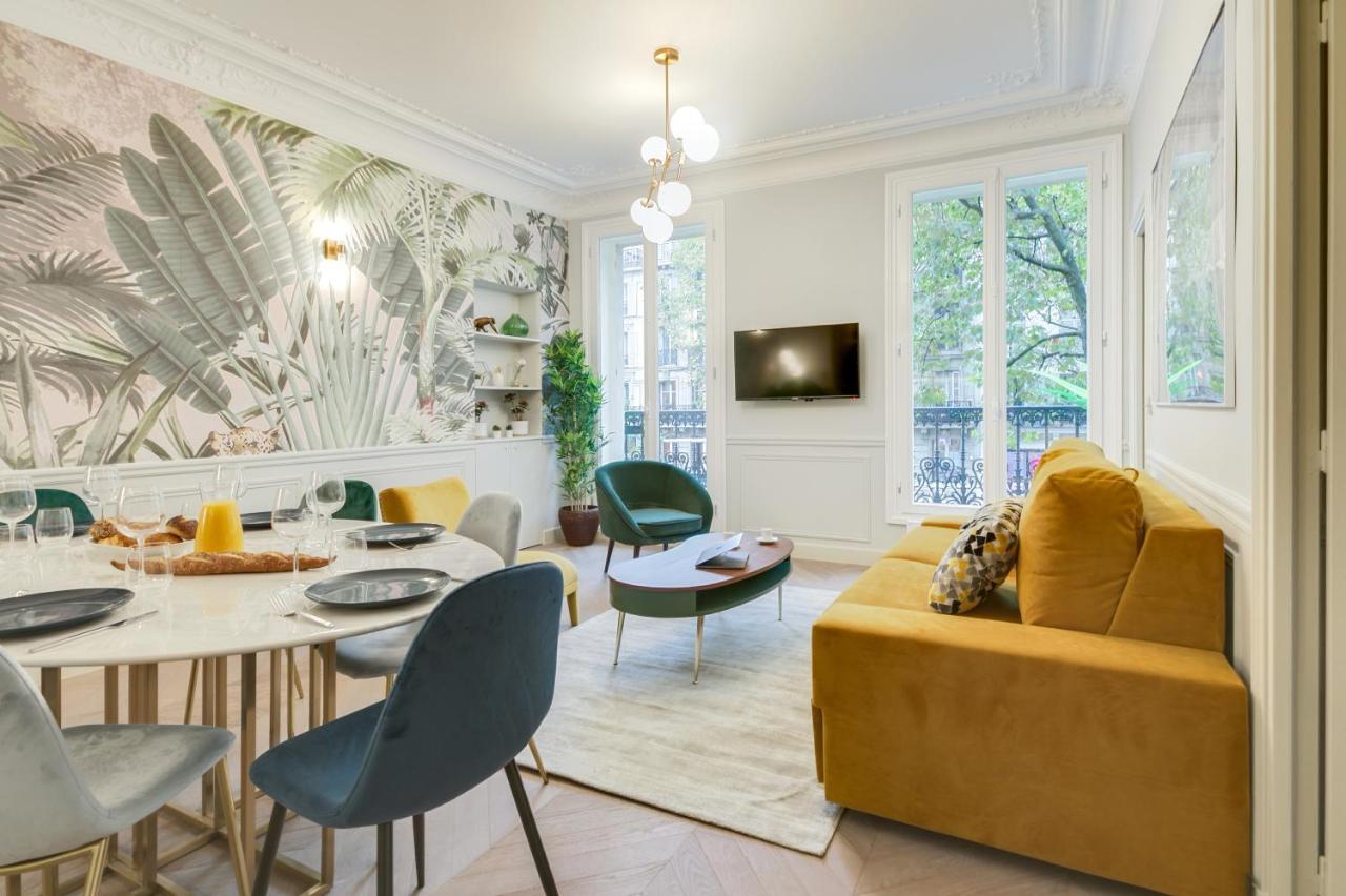 Stylish 2Bd House In Central Paris By Guestready Apartment Bagian luar foto